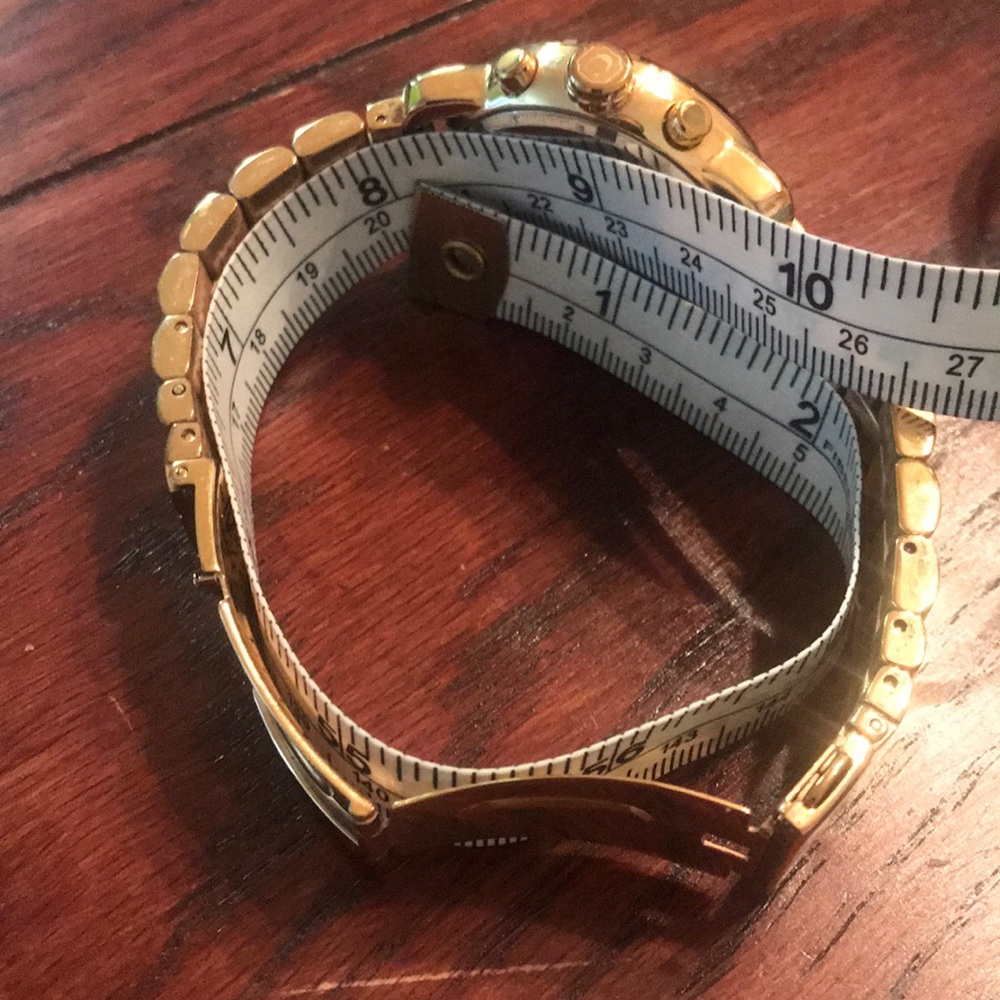 Women’s Watch - Picture 7 of 8